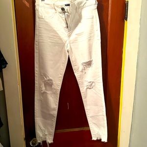 American eagle skinny jeans, never worn.